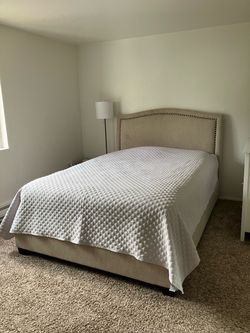 Queen size Bed Frame & Mattress
