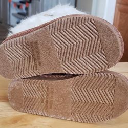 Boots W/ Fur Size 5 Little Toddlers (BRAND NEW)