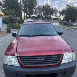 2004 Ford Explorer