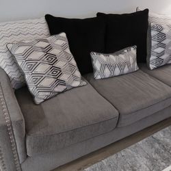 Sofa/Couch 