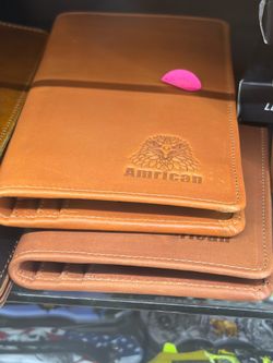 Men’s Tan Leather Bifold Wallet & Checkbook Holder / Organizer - Brand New