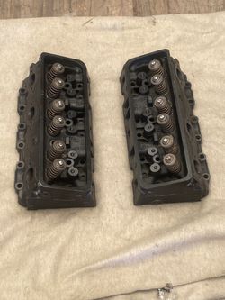 2011 Chevy Van Express Cylinder Head