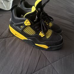 Jordan’s 4  Yellow Thunders