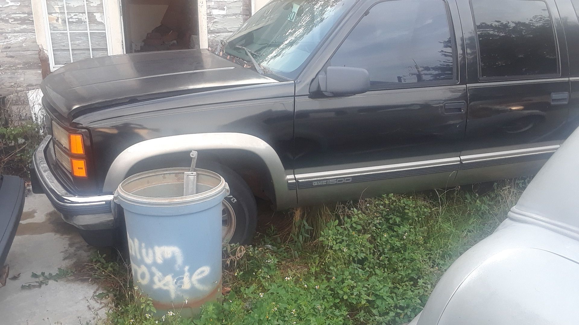 1998 Chevy Suburban parts only