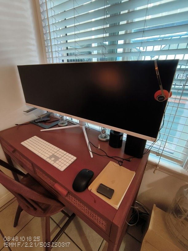 44” Sceptre Ultrawide Gaming Monitor – 120Hz, Excellent Condition