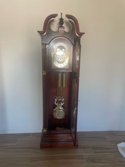 Howard Miller Grandfather Clock (Model 610-814) - Gorgeous Condition