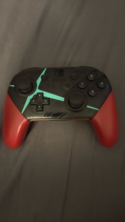 Nintendo switch Xenoblade chronicles  pro controller RARE