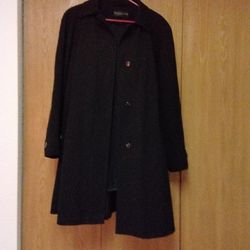 Black Woman's Coat Size 1X