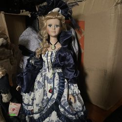 Collectors Choice Porcelain Dolls Like New