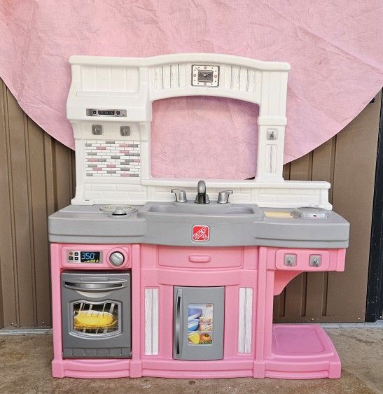 KIDS KITCHEN by STEP 2