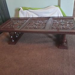 Beautiful Decorative Wood Coffee Table 74 Long 33 Deep 17 Height