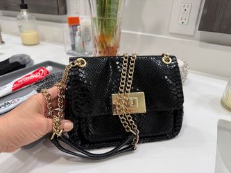 Micheal Kors black purse