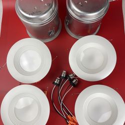 Four Recessed Light Fixtures With 2 Installation Cans
