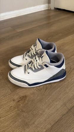 Air Jordan 2 Retro Kids Sneakers Size 3Y