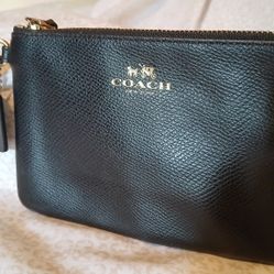 Coach Wristlet / Purse Black Leather Cornerzip