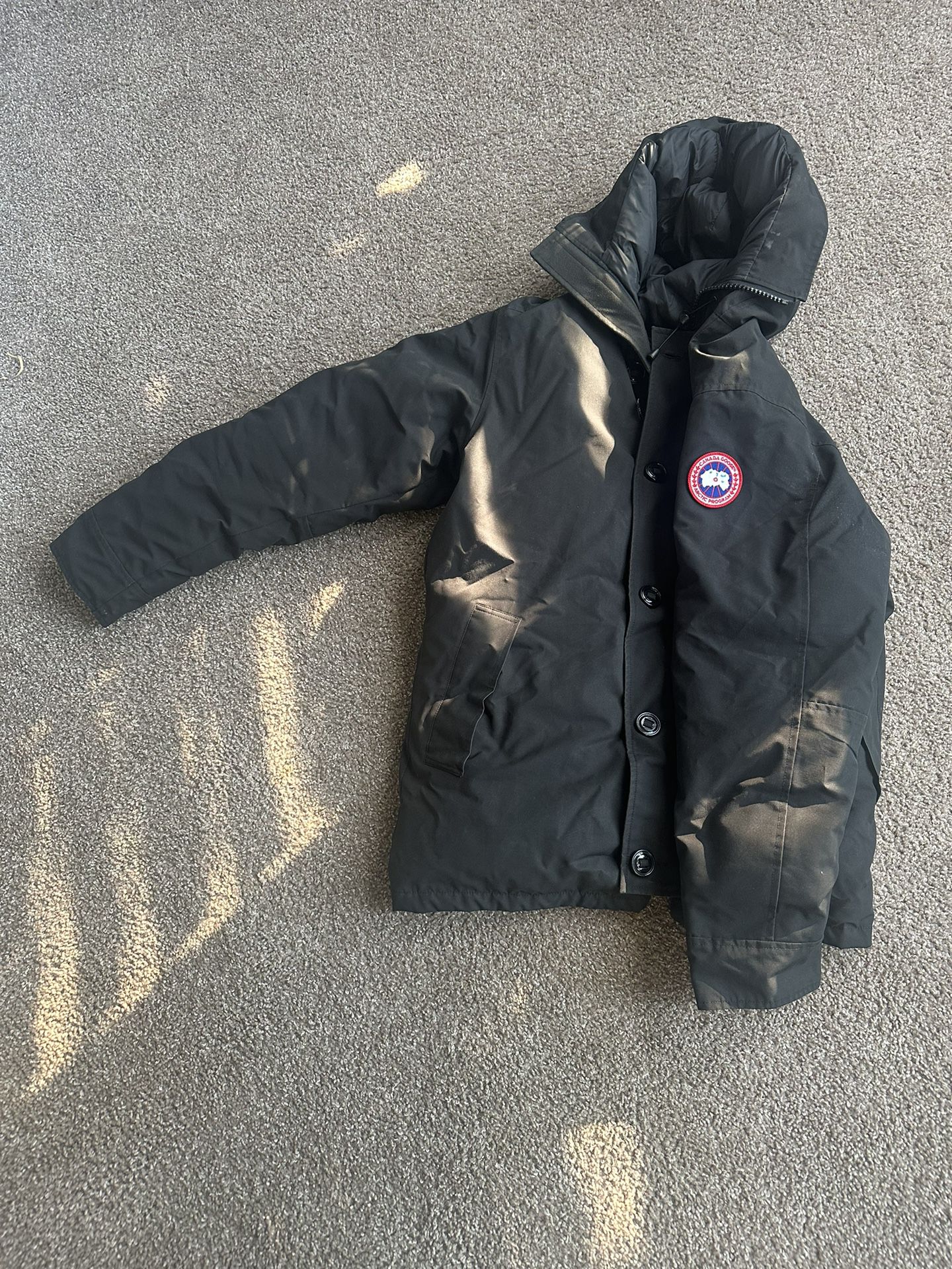 **Authentic**Canada Goose Parka. Lightly Worn. 