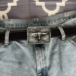 Newsilver belt buckle with a longhorn design