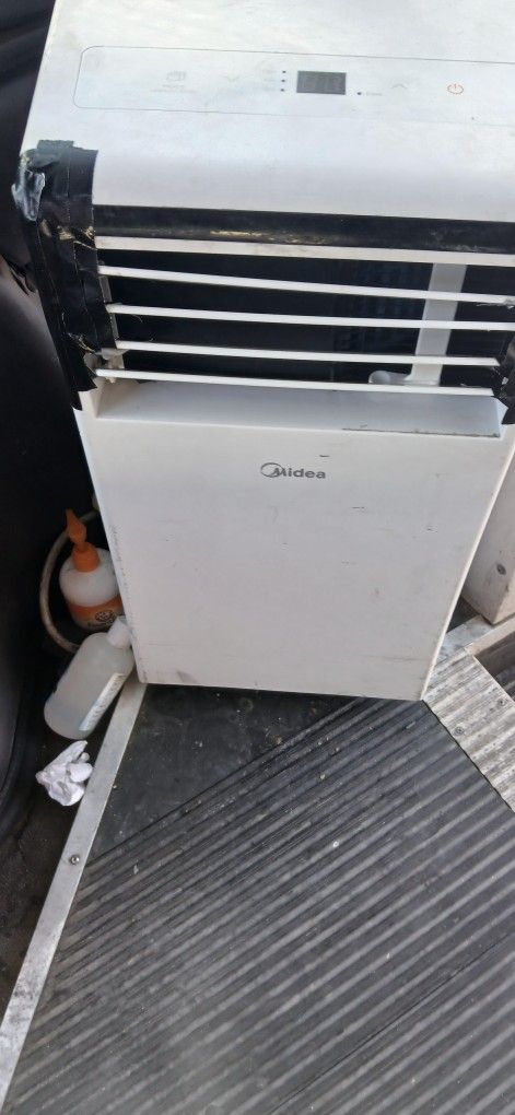 8000 BTU AC **TRADE ONLY***