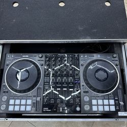 Pioneer DDJ-1000SRT Performance DJ Controller