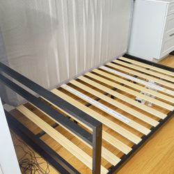 Full Size Bed With Frame