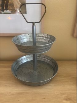 Metal 2 tier serving stand