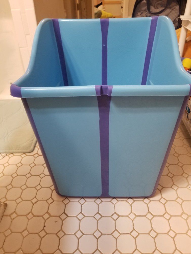 Weylan Tec Foldable Toddler Tub