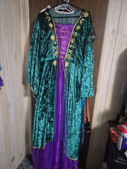 Halloween  costumes