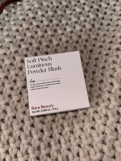 Rare Beauty Joy Blush
