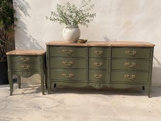 Willow & Moss Nine-Drawer Dresser Set