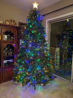 Dunhill 9 ft Christmas Tree - Free