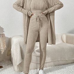 Essence Women’s 3-Piece Set Sz 6 M Asian Sz 