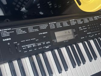 Casio 3500 Electronic Keyboard