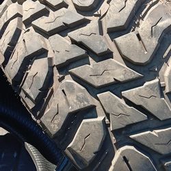 TBBTIRES 33x12.50r20