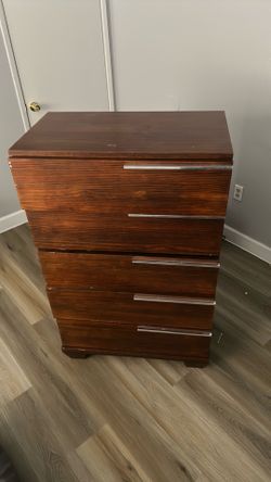vintage 6 drawer wooden dresser $100