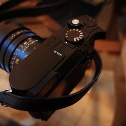 Leica Q3 - Like New With Accessories