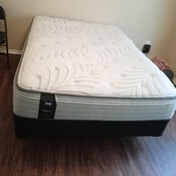 Full Set  Box Spring And Mattress 