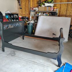 Queen Size Bed Frame (Solid Wood)