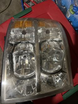 Chevy Silverado 2011 OEM Light Left And Right