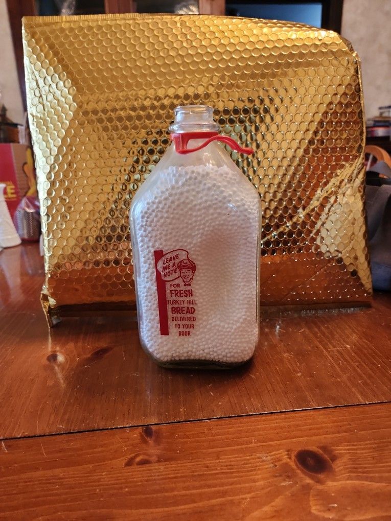 Antique Turkey Hill Half Gallon Milk Bottle /with Handle 