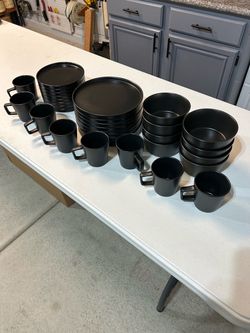 Dinnerware Set 32 pieces