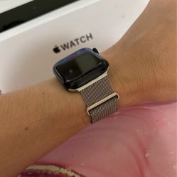 IWatch SE 2nd Generation GPS/Celular