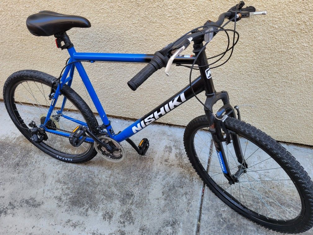 Nishiki Pueblo Mountain/Road Bike 22