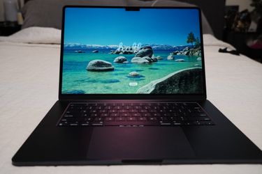 MacBook Air 15inch 2023 M2 8gb