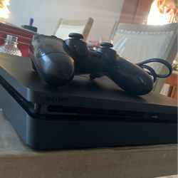 Ps4 Slim with controller and power cord