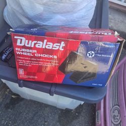 Duralast Rubber wheel chocks