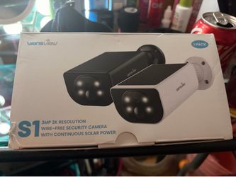 Wireless solar powered cameras