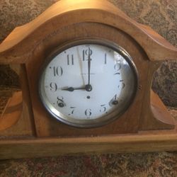 Seth Thomas Vintage Mantle Clock Works Has Key And Pendelum