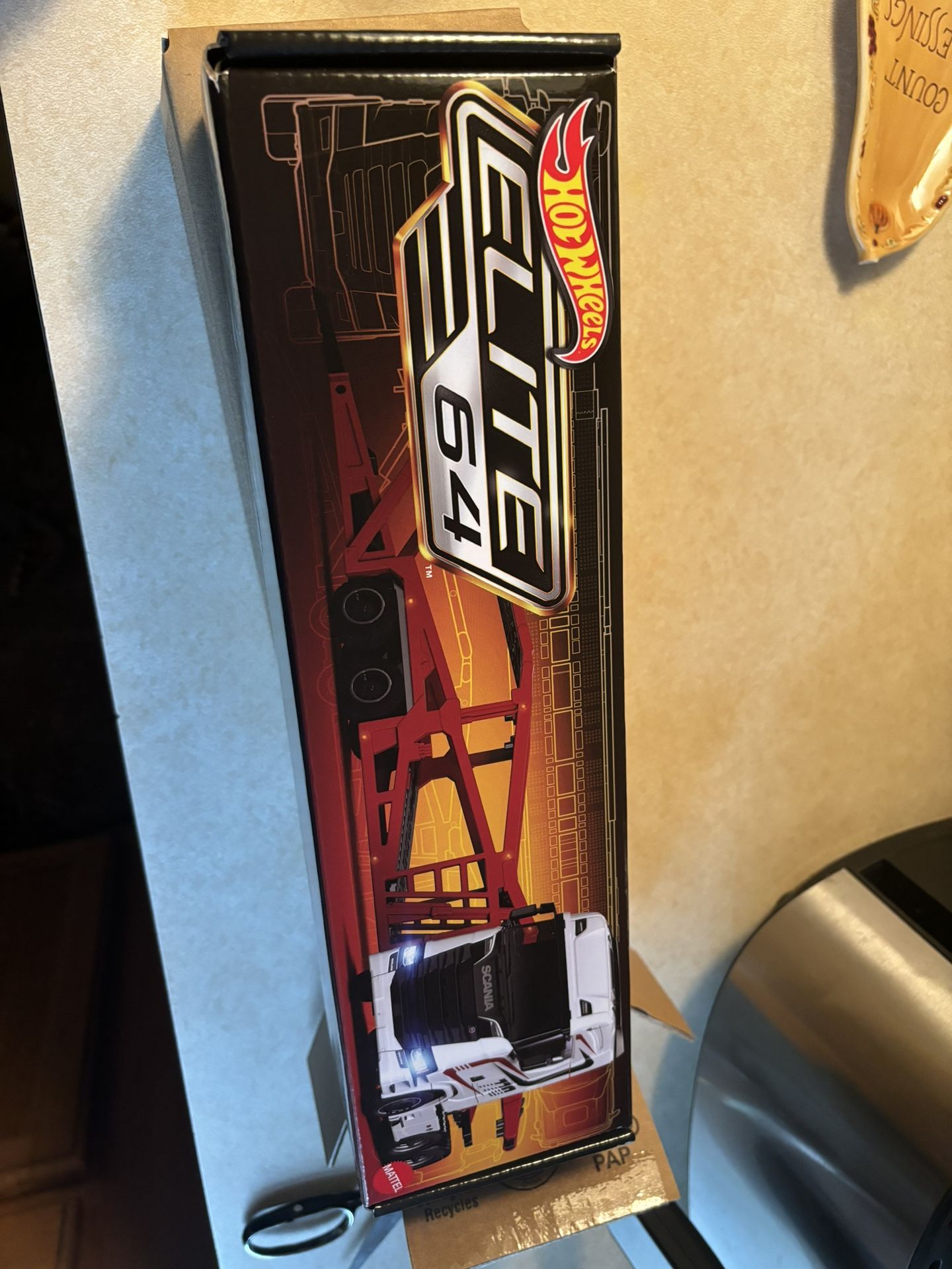 Hot Wheels Elite 64 Scania 770 S brand new SEALED!