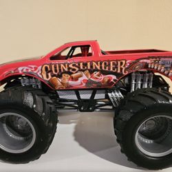 Monster Jam Gunslinger 1:24 Monster Truck Mint Condition