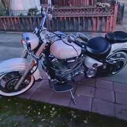 2000 Yamaha XV1600